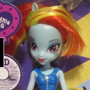 Rainbow Dash My little pony Equestria girl doll never removed from box NIB